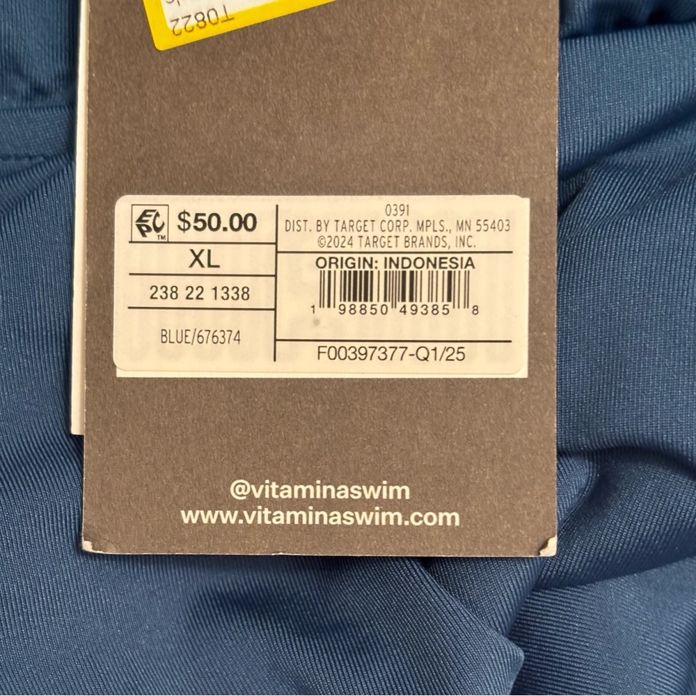 NWT Vitamin A One-Piece Swimsuit - Teal XL - Picture 8 of 10